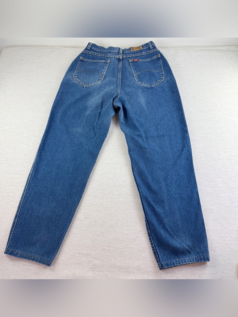 Lee high rise mom jeans pleated front Made in USA Vintage size 12 medium wash - Picture 12 of 16